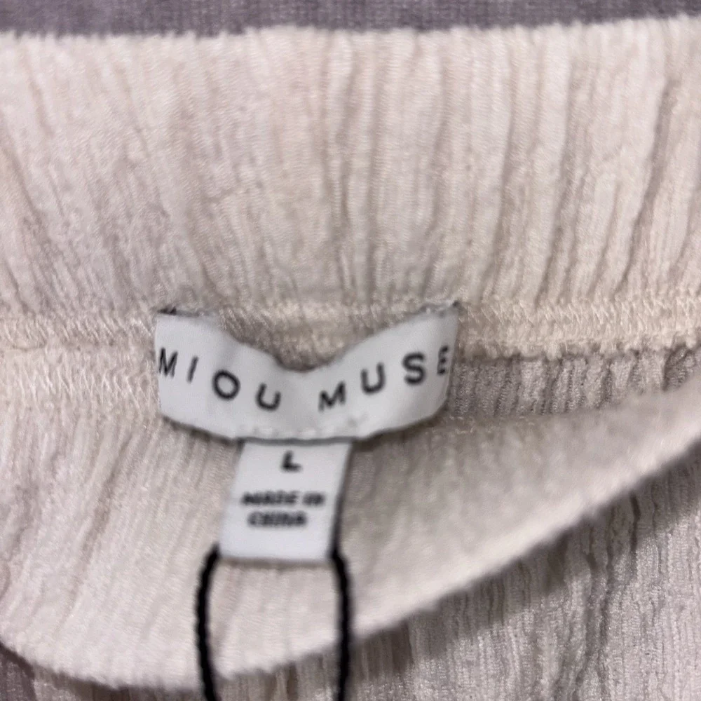 Miou Muse NEW Size Large Crinkle Cream Waist Stretch Crop Wide Leg Chic‎ Coastal